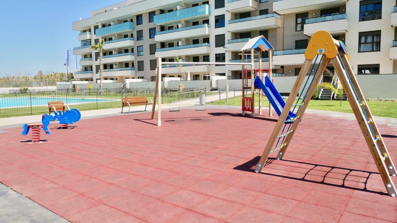 Playa Los Alamos, Descanso Y Ocio En Torremolinos Zewnętrze zdjęcie